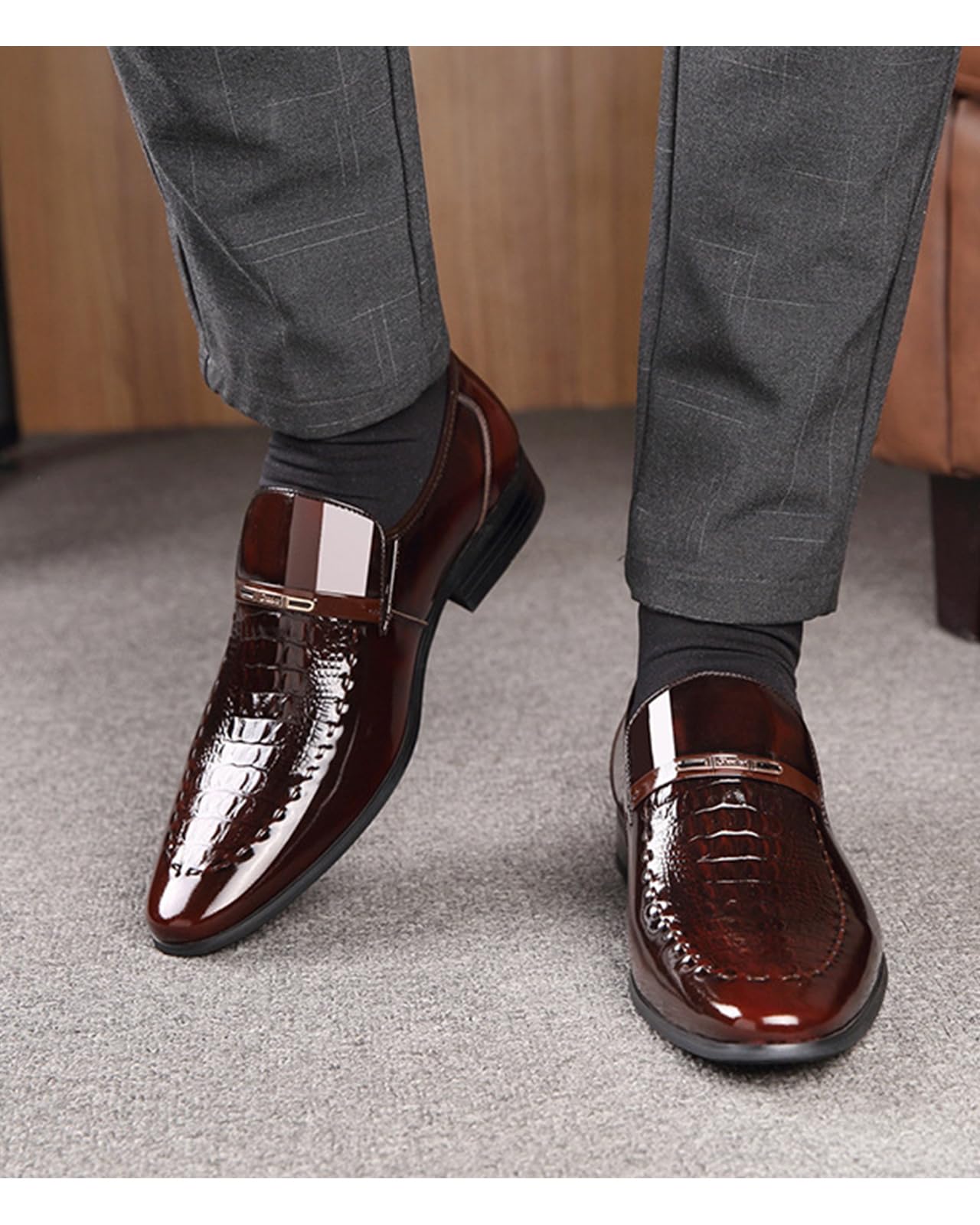 Men's Loafers Crocodile Leather Shoes Pointed Oxfords Fashion Dress Shoes Office Moccasins Wedding Shoes Men Loafers