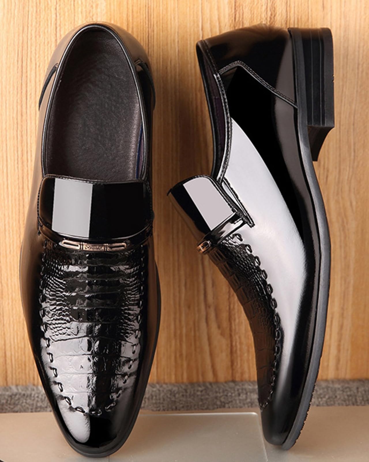 Men's Loafers Crocodile Leather Shoes Pointed Oxfords Fashion Dress Shoes Office Moccasins Wedding Shoes Men Loafers